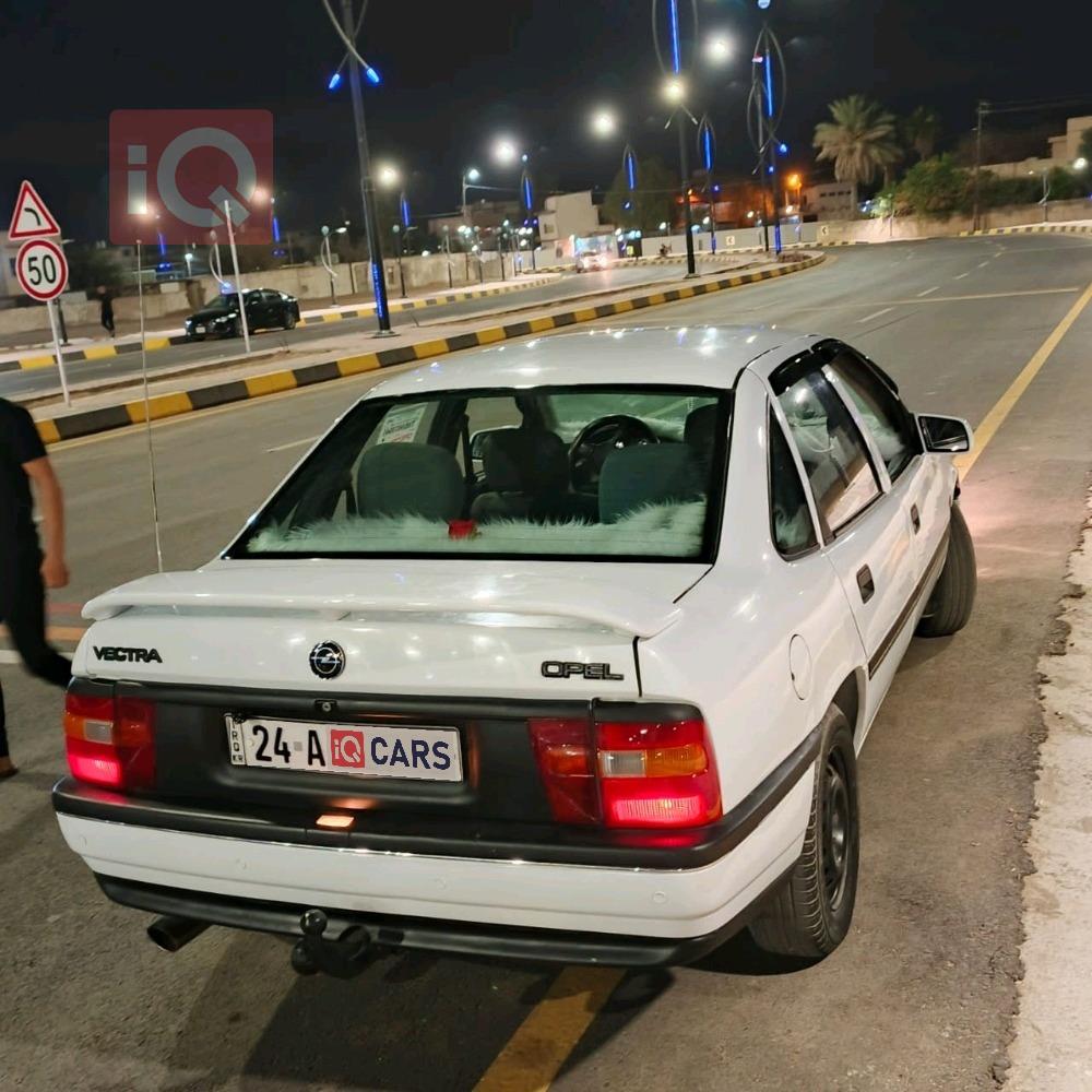 اوبل فيكترا